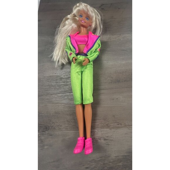 1993 Bicycling Barbie Set Vintage Neon Athletic Bike Mattel - READ - Picture 5 of 8